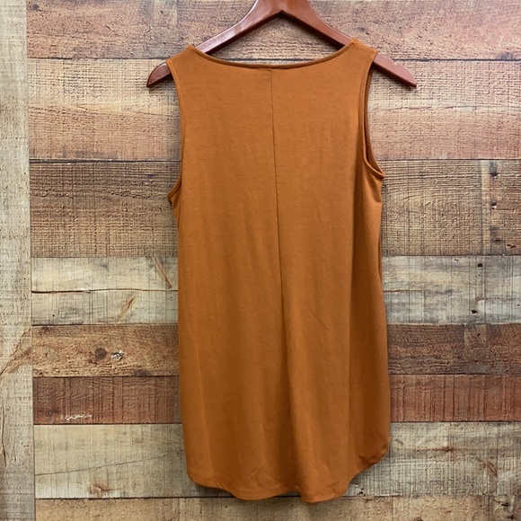 Zenana Leopard Pocket Tank in Sienna - Picture 3 of 4